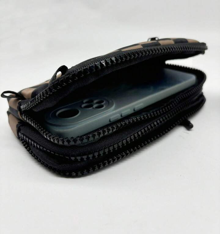 Black & tan checkered purse