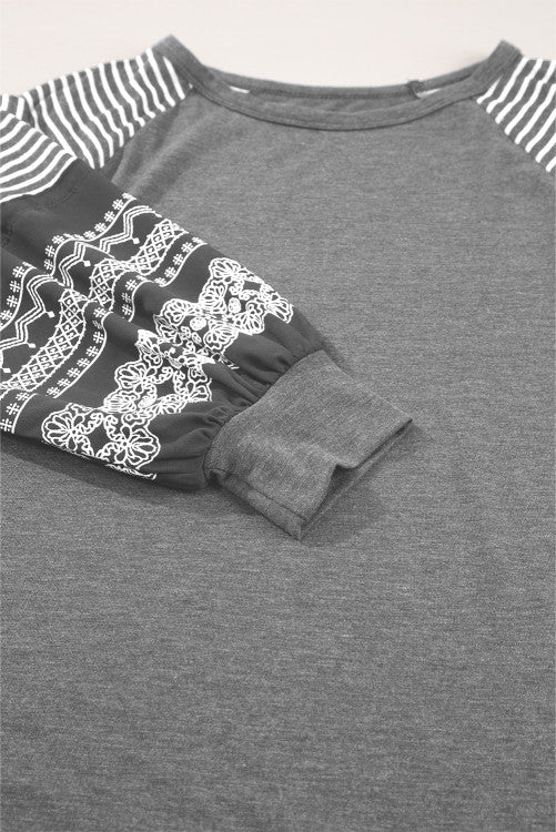 Gray Contrast Print Striped Raglan Long Sleeve Loose Top (s-2x)