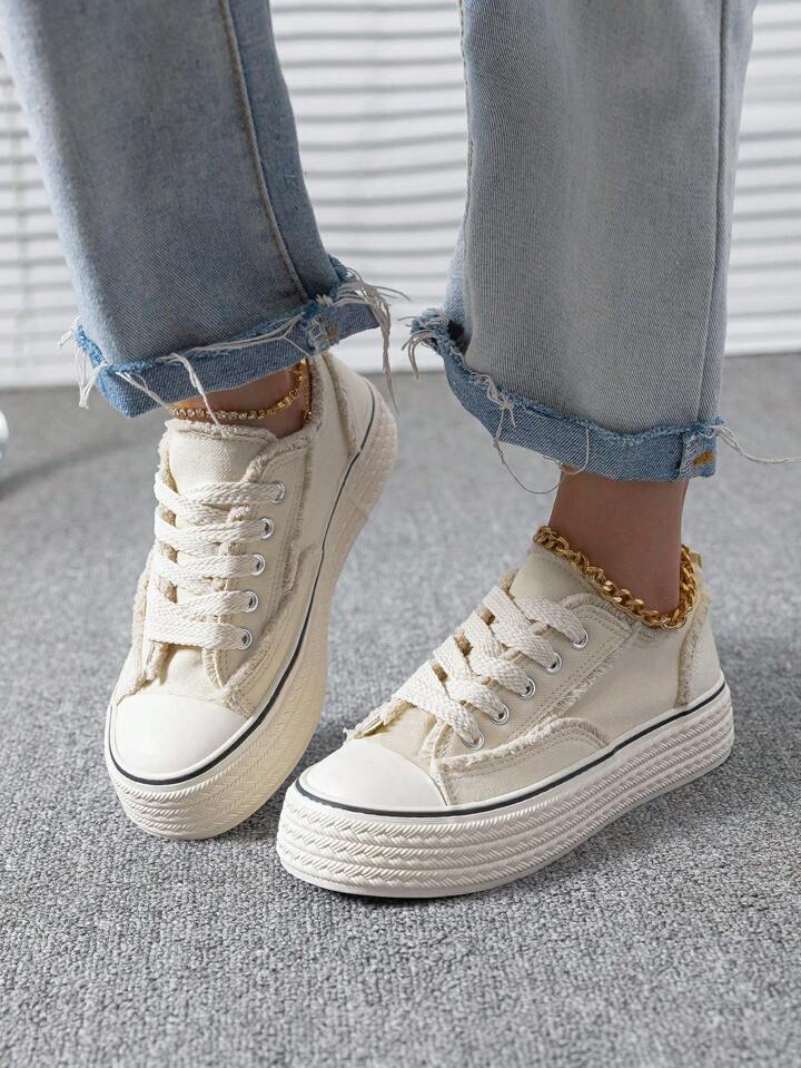 Black/Ivory platform shoe